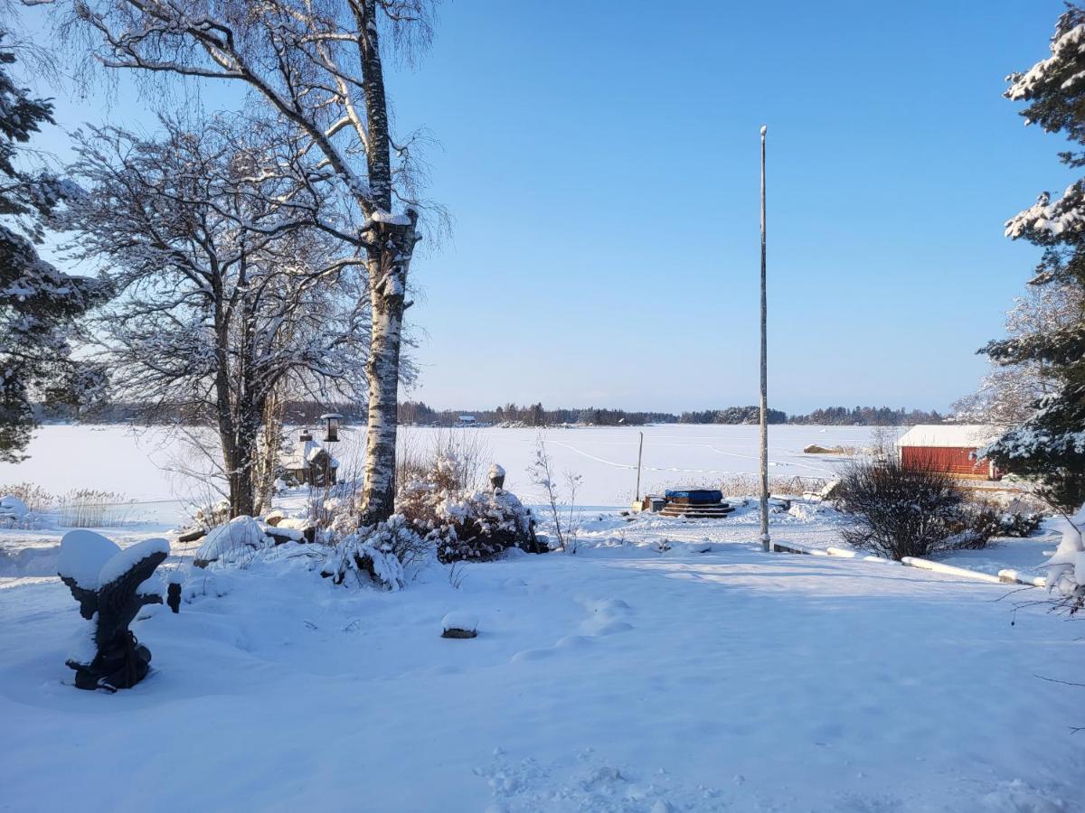3 Bedroom Cottage With Sauna By The Sea Вааса Екстериор снимка