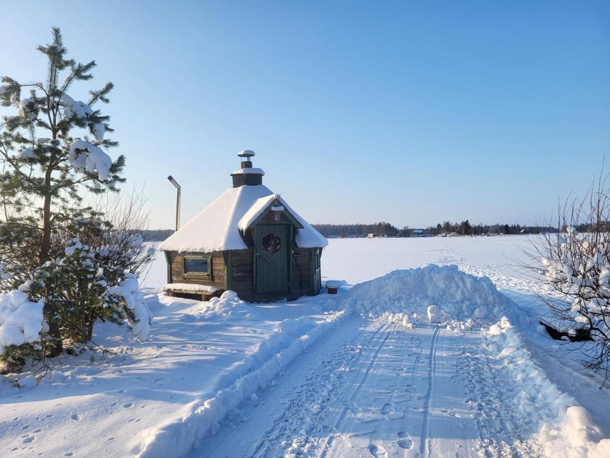 3 Bedroom Cottage With Sauna By The Sea Вааса Екстериор снимка
